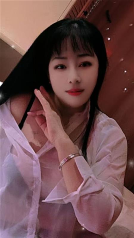 鼓楼泄火熟女-1.jpg