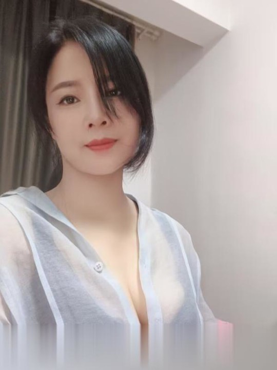 湖北-武汉汉阳服务系花千骨小姐-1.jpg